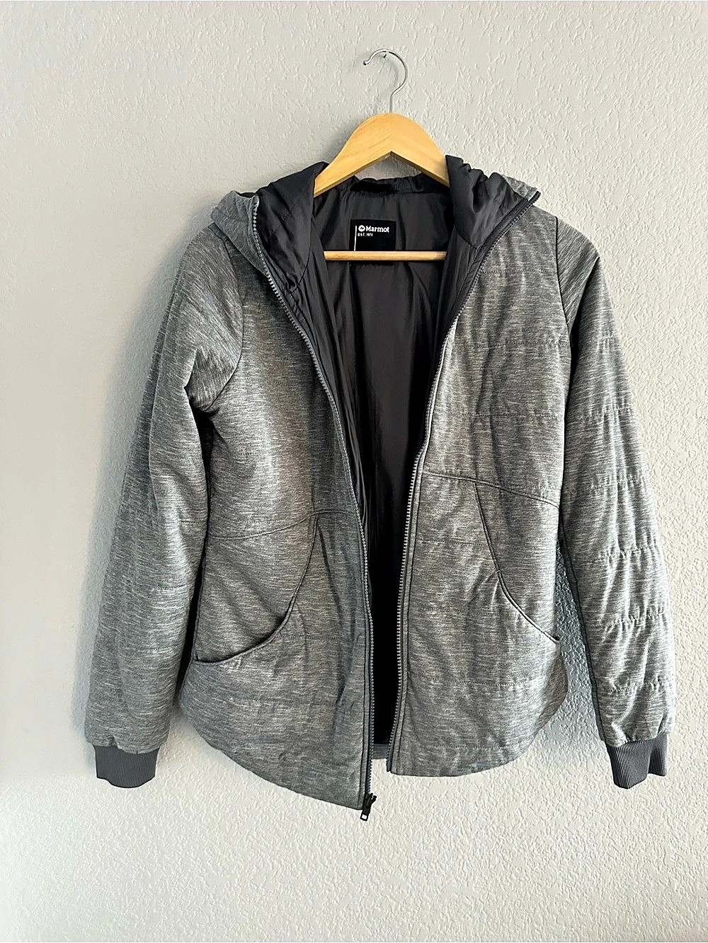 Marmot Women’s Gray Insulated Hooded Full Zip Jacket XS